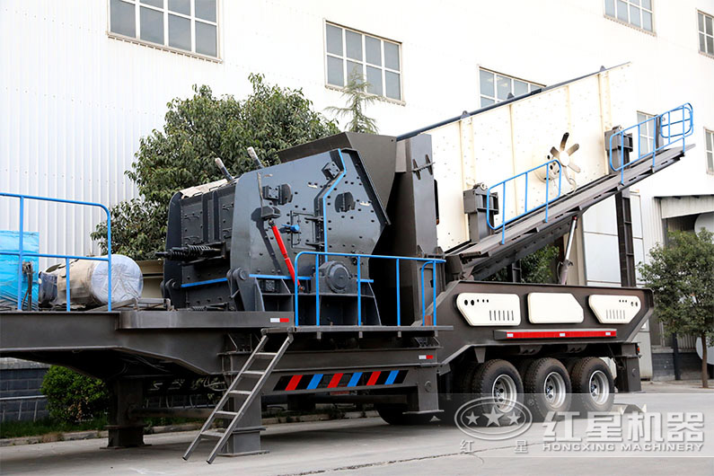 輪胎移動式反擊式破碎機(jī)